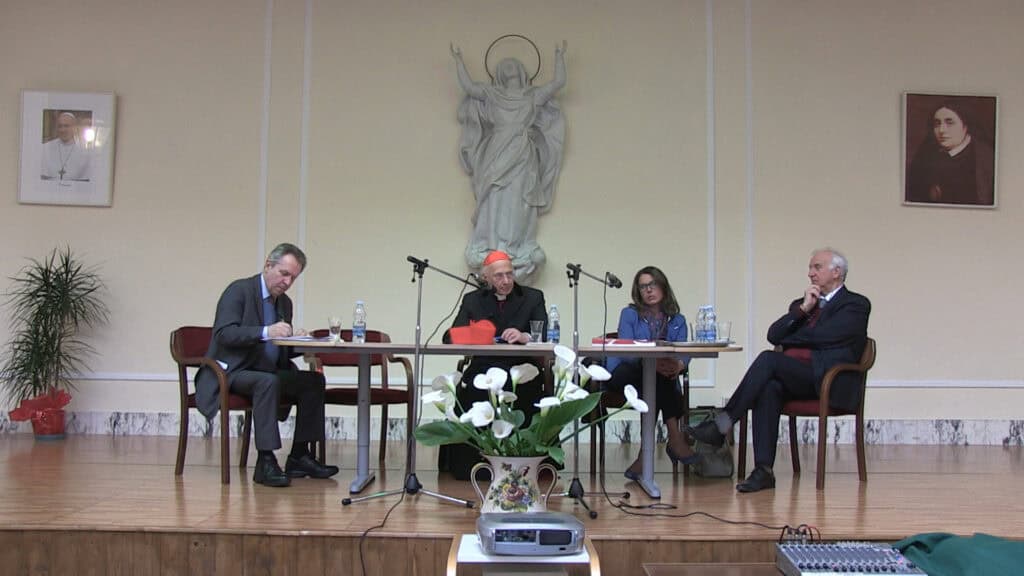 Convegno: Formare per Educare - Video dell'evento Card. Angelo Bagnasco